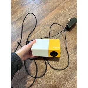 Projector with USB-C cable connector